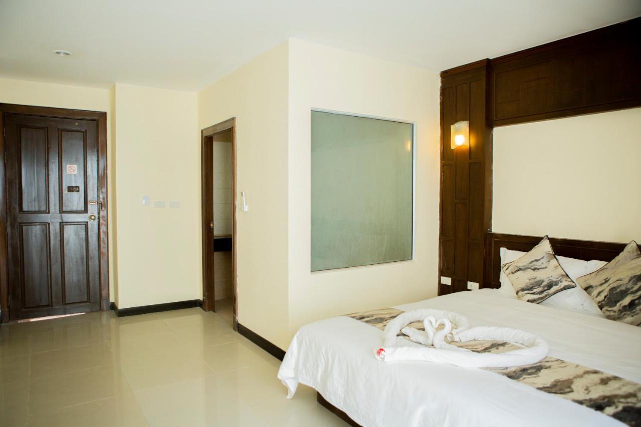 Blue Skyline Hotel Patong ภายนอก รูปภาพ