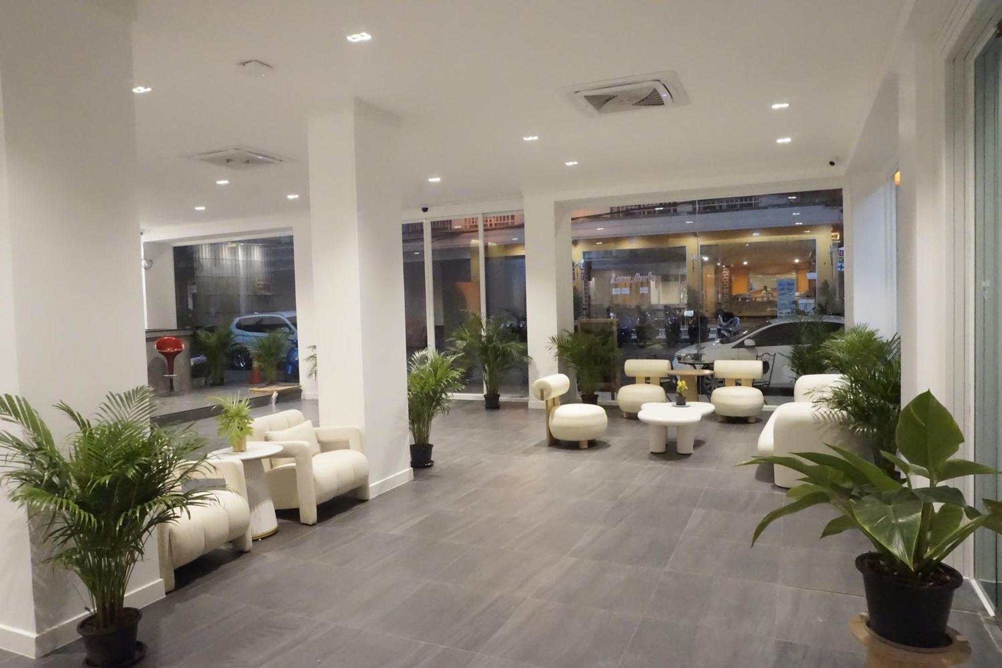 Blue Skyline Hotel Patong ภายนอก รูปภาพ