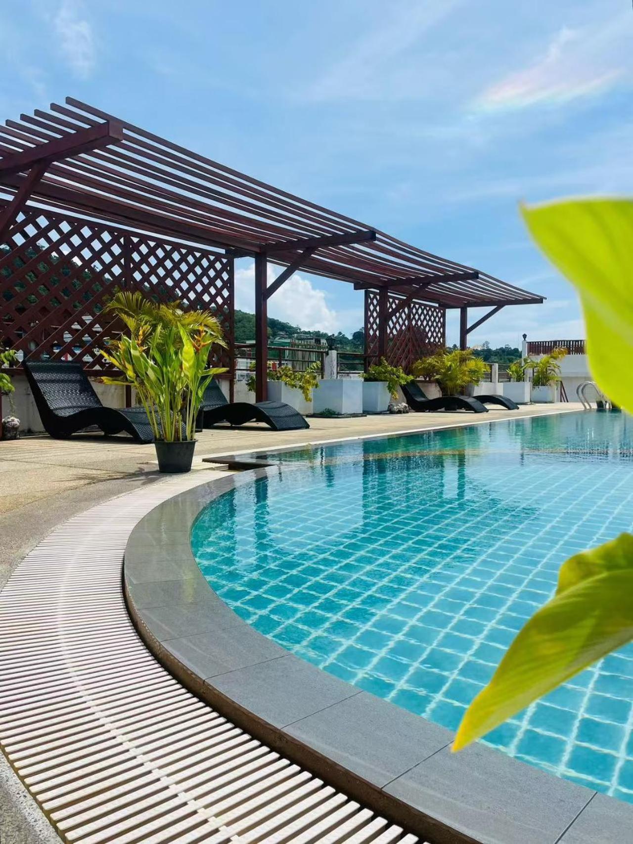 Blue Skyline Hotel Patong ภายนอก รูปภาพ